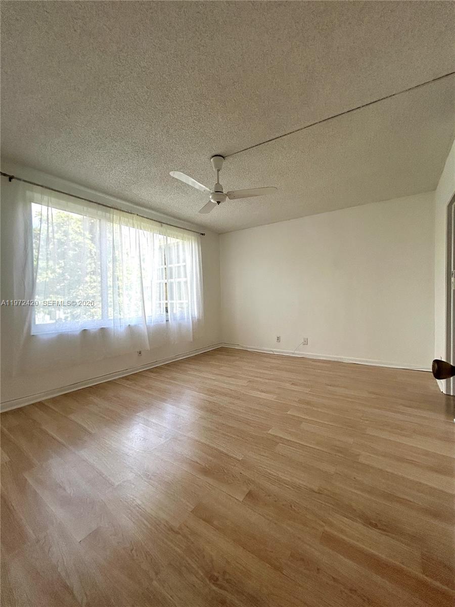 6005 Del Lago Cir #210 Sunrise, FL 33313