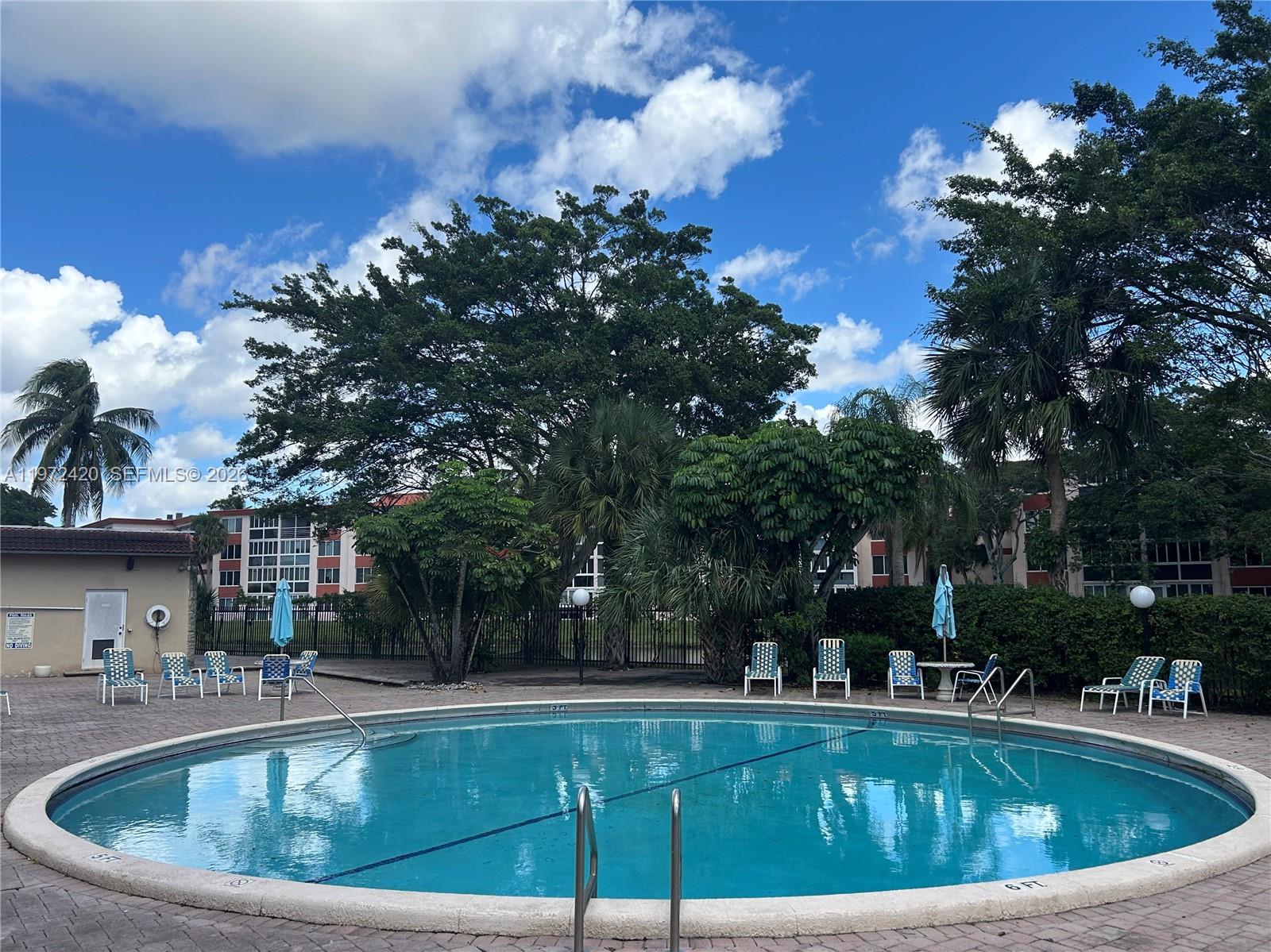 6005 Del Lago Cir #210 Sunrise, FL 33313