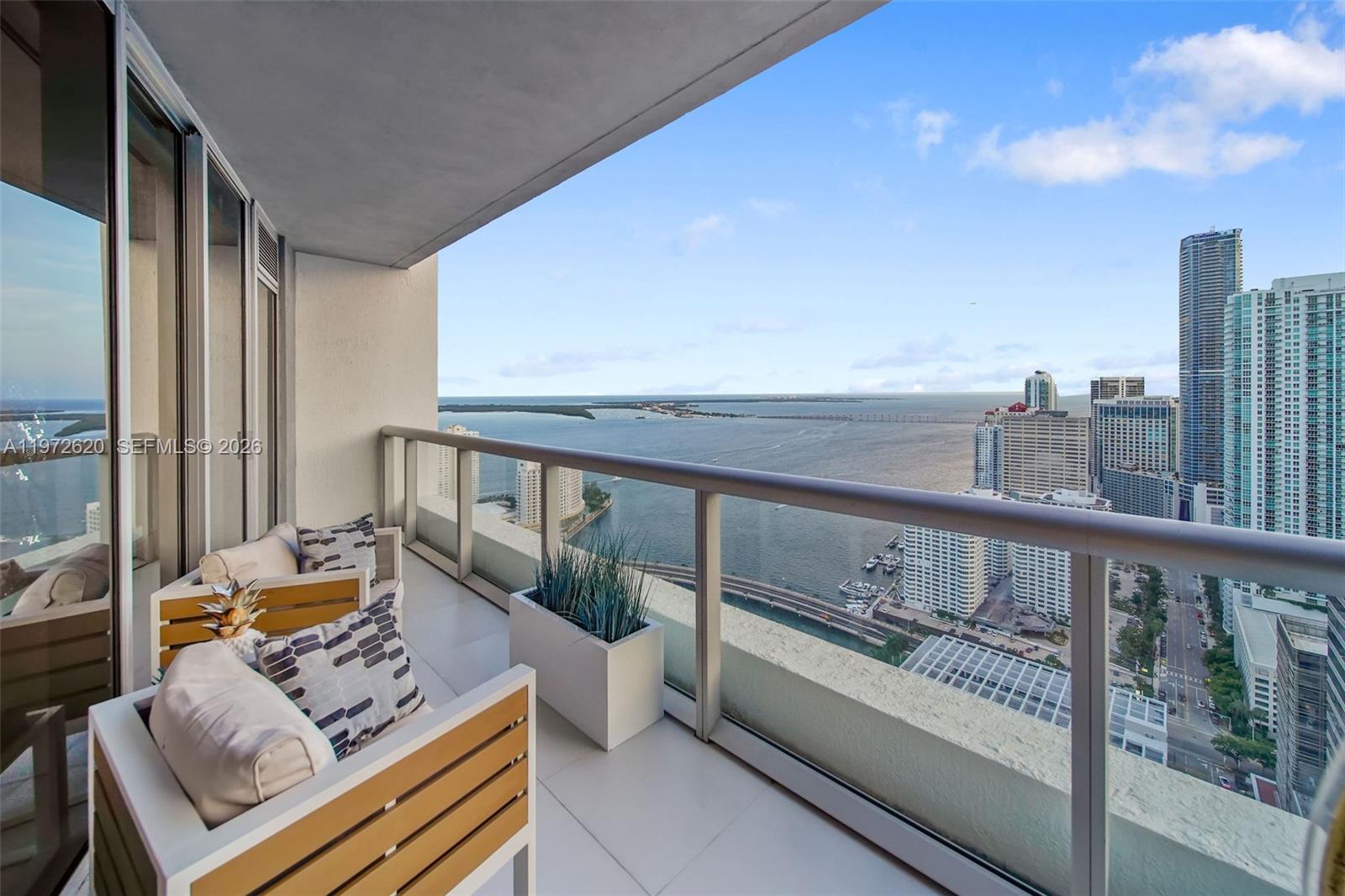 image Icon Brickell II10