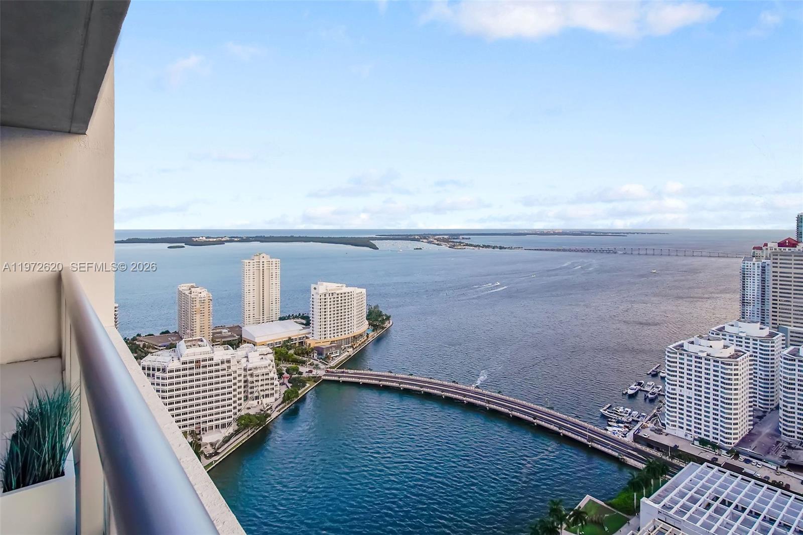 image Icon Brickell II12