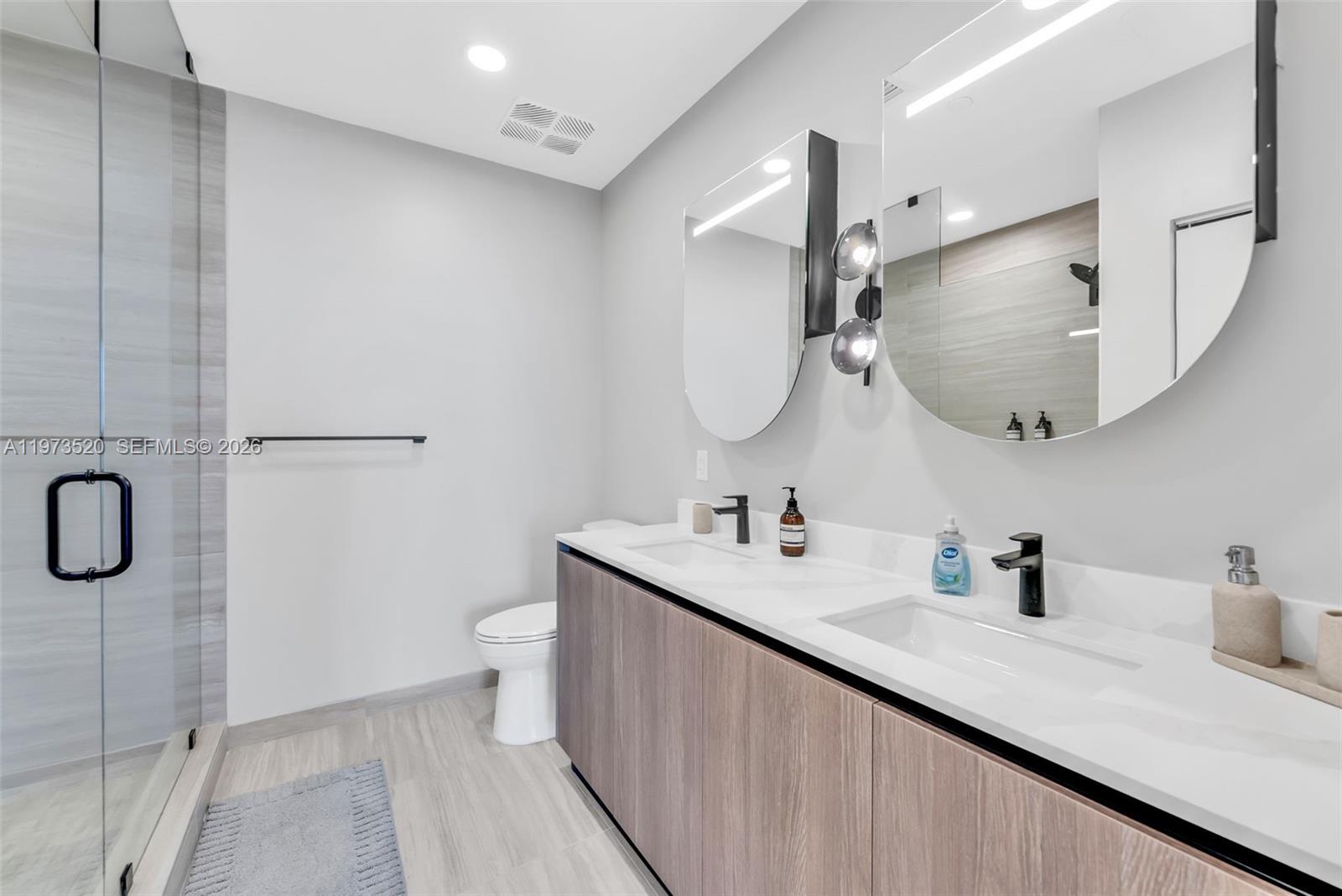 580 72nd St #1801 Miami Beach, FL 33141