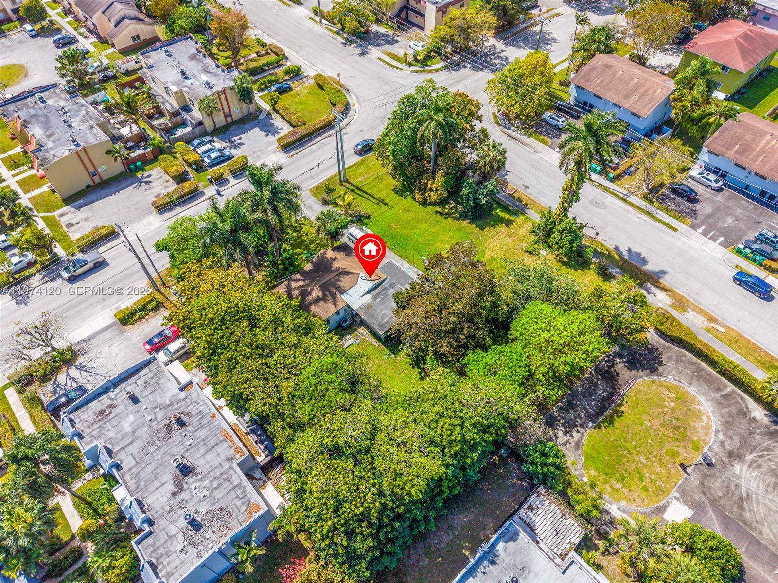 219 NE 141st St Miami, FL 33161