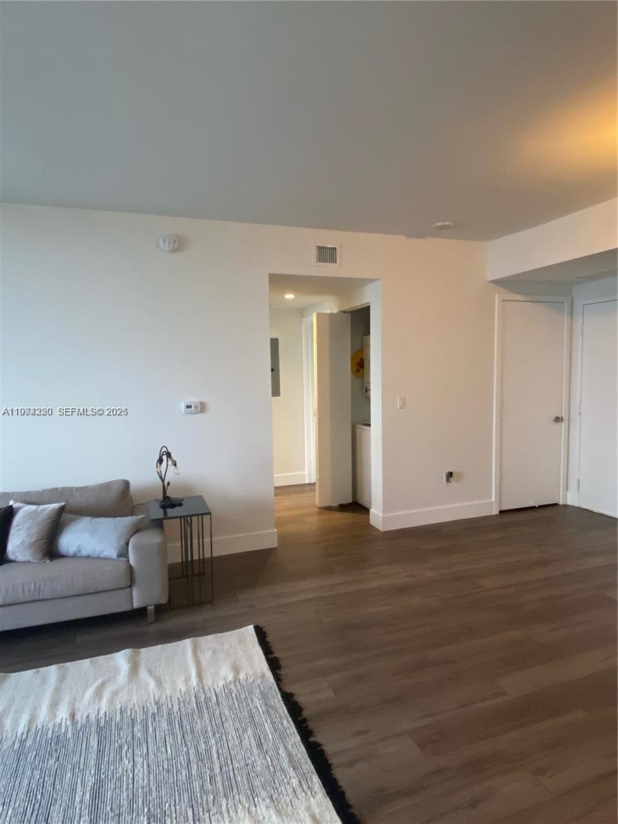 1010 SW 2nd Ave #1505 Miami, FL 33130