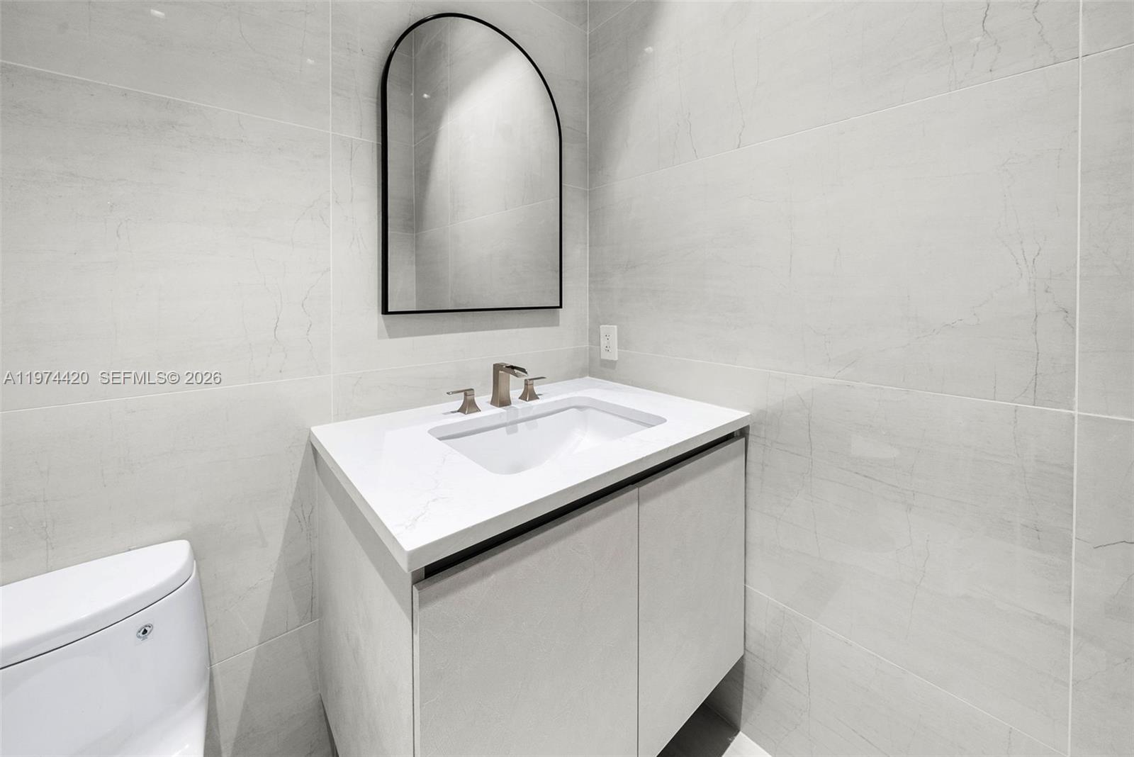 246 Ne 6th Ave #PH Delray Beach, FL 33483