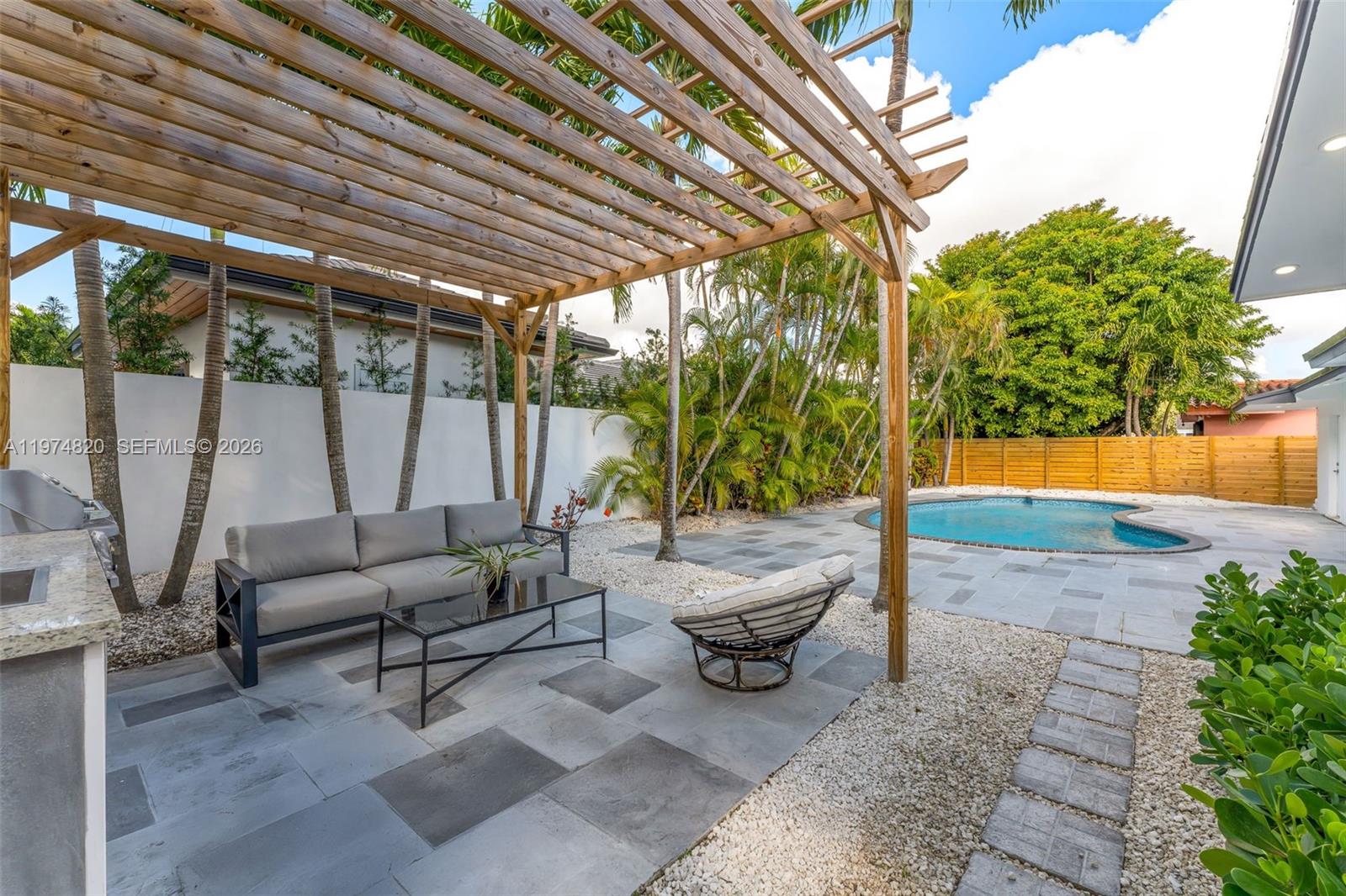 7120 SW 92nd Ave Miami, FL 33173