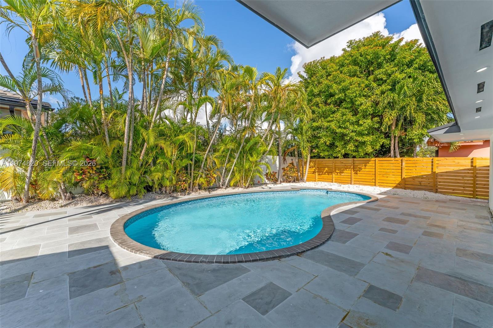 7120 SW 92nd Ave Miami, FL 33173