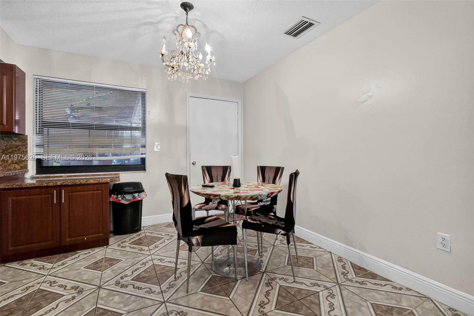 834 NW 115th St Miami, FL 33168