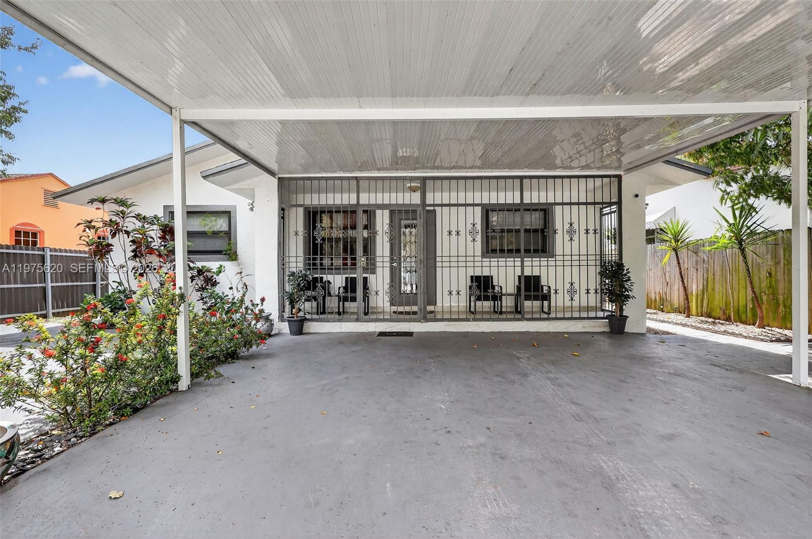 834 NW 115th St Miami, FL 33168