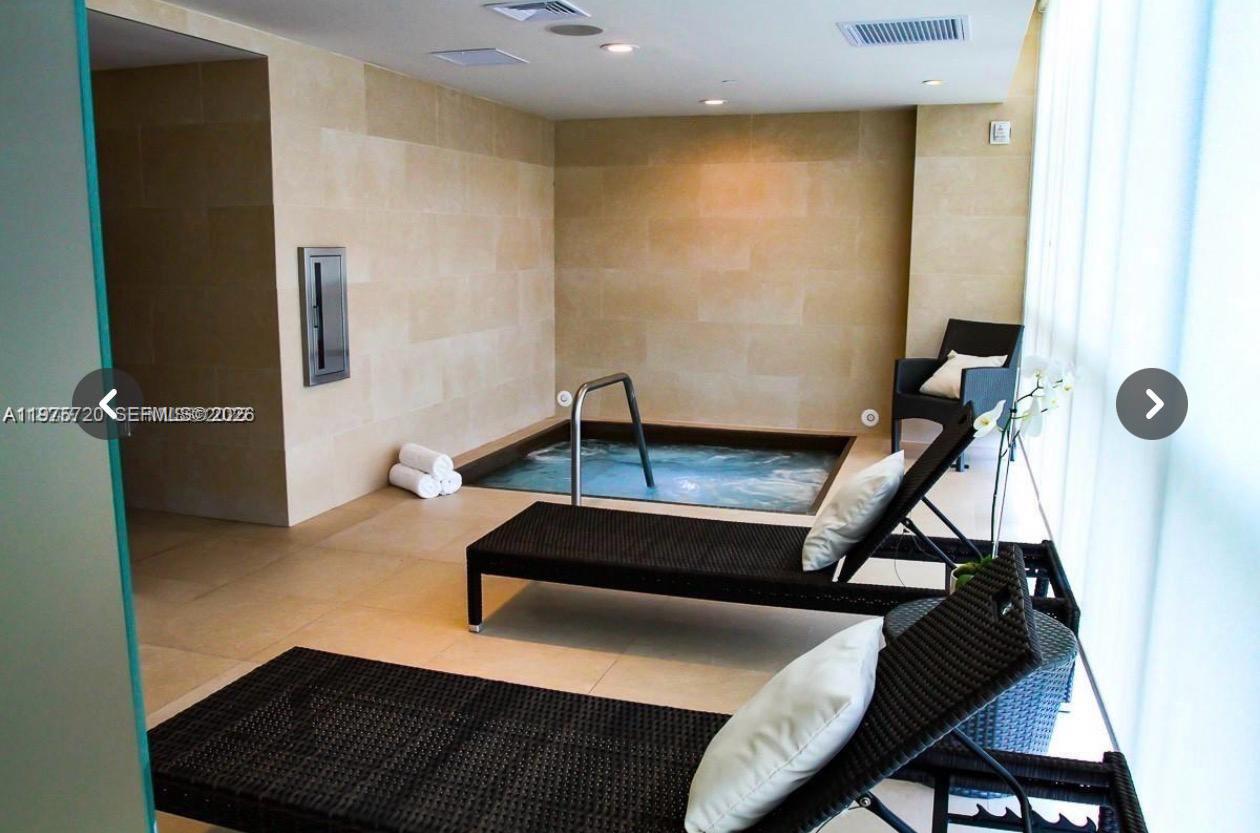 900 Biscayne Blvd #3704 Miami, FL 33132