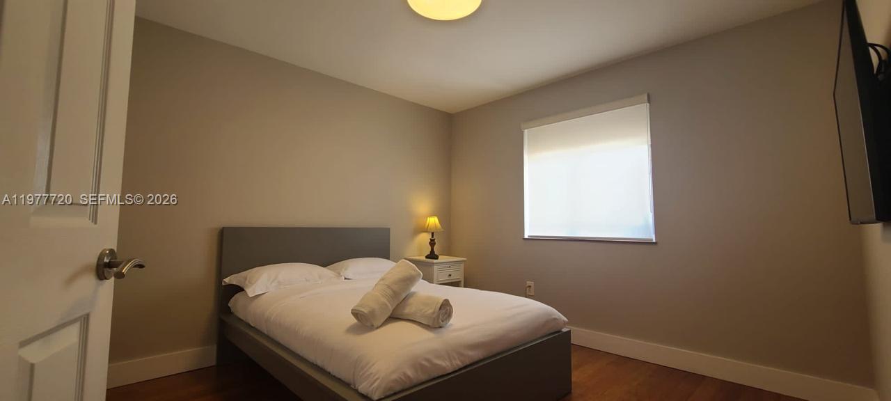 8826 NW 189th Ter Hialeah, FL 33018