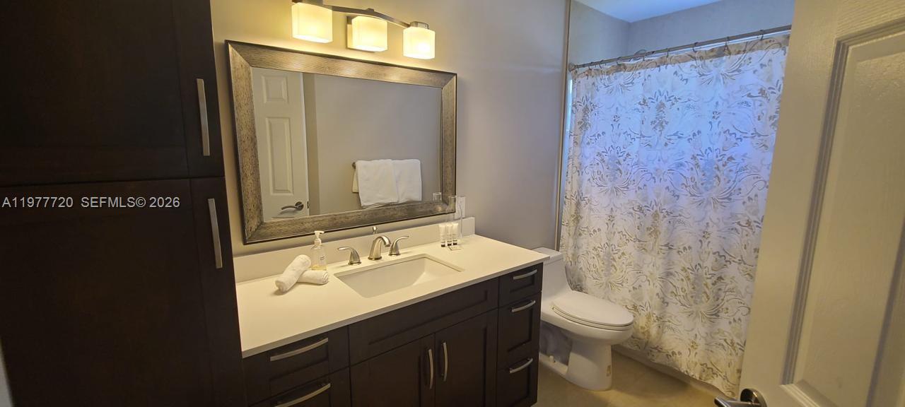 8826 NW 189th Ter Hialeah, FL 33018