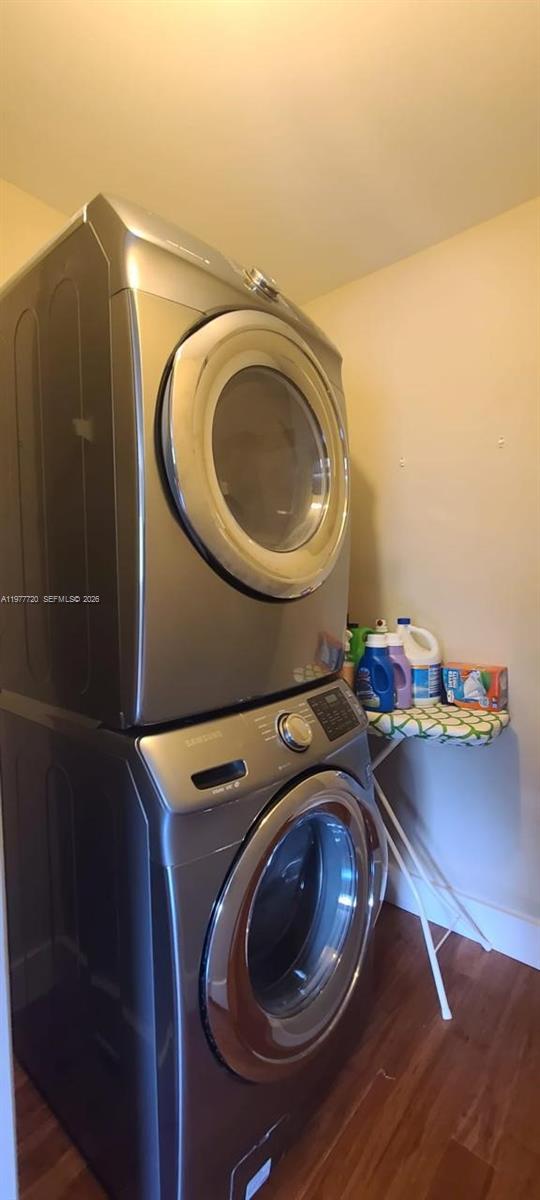 8826 NW 189th Ter Hialeah, FL 33018