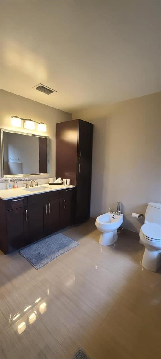 8826 NW 189th Ter Hialeah, FL 33018