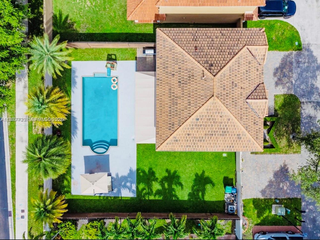 8826 NW 189th Ter Hialeah, FL 33018