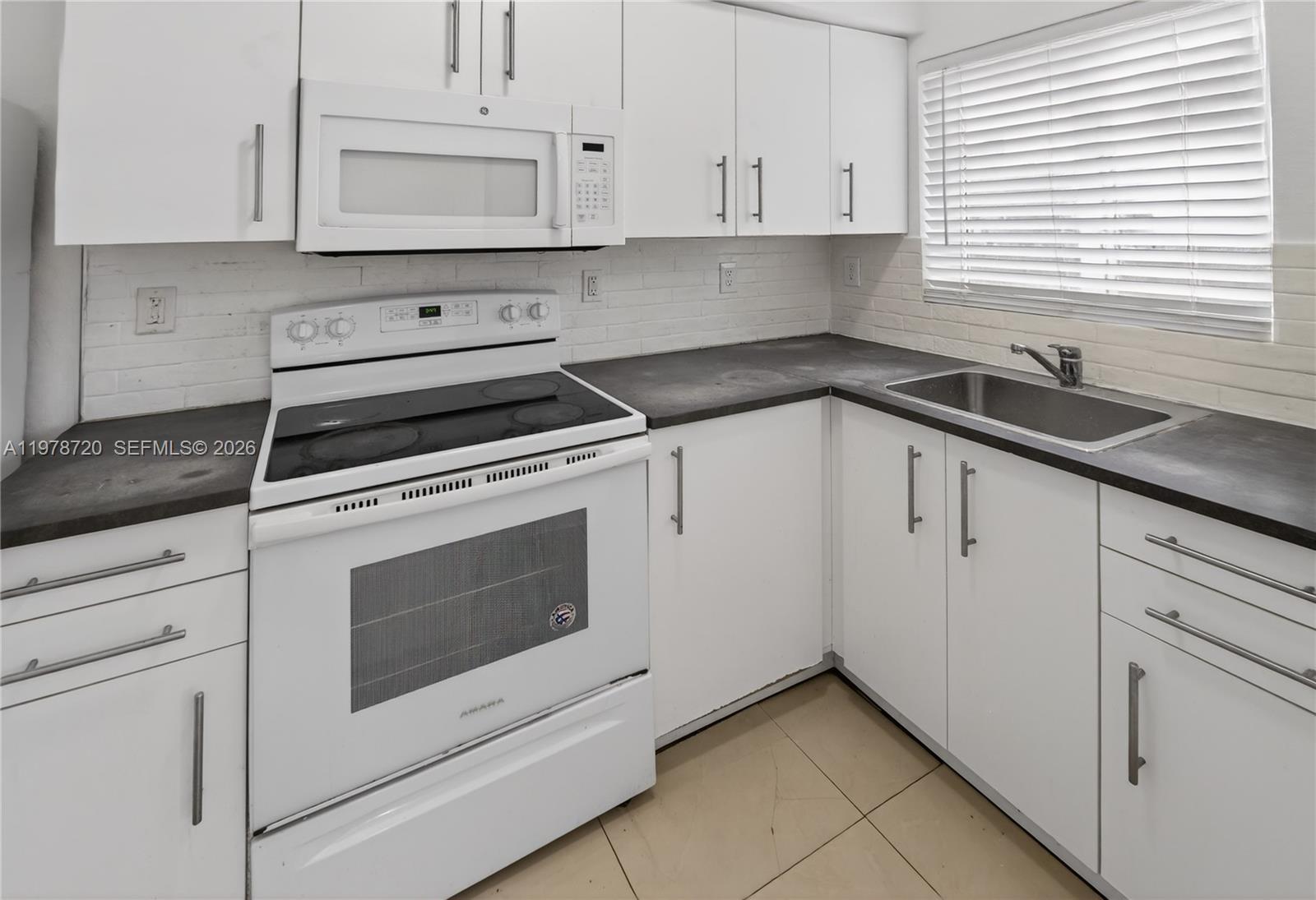 475 NW 84th Ter #475 Miami, FL 33150