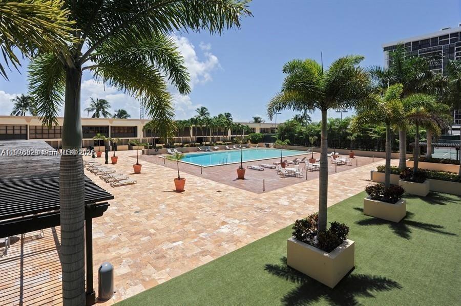 image Brickell Place I13