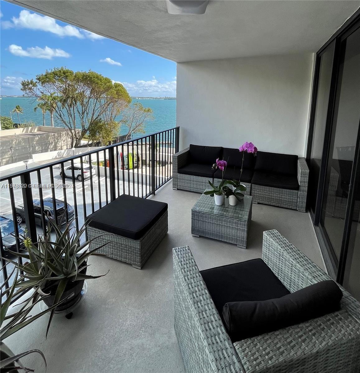 image Brickell Place I1