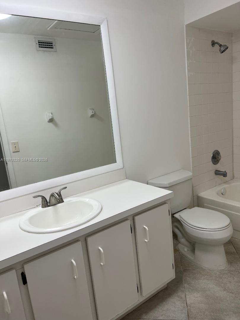 20760 NE 4th Ct #207 Miami, FL 33179