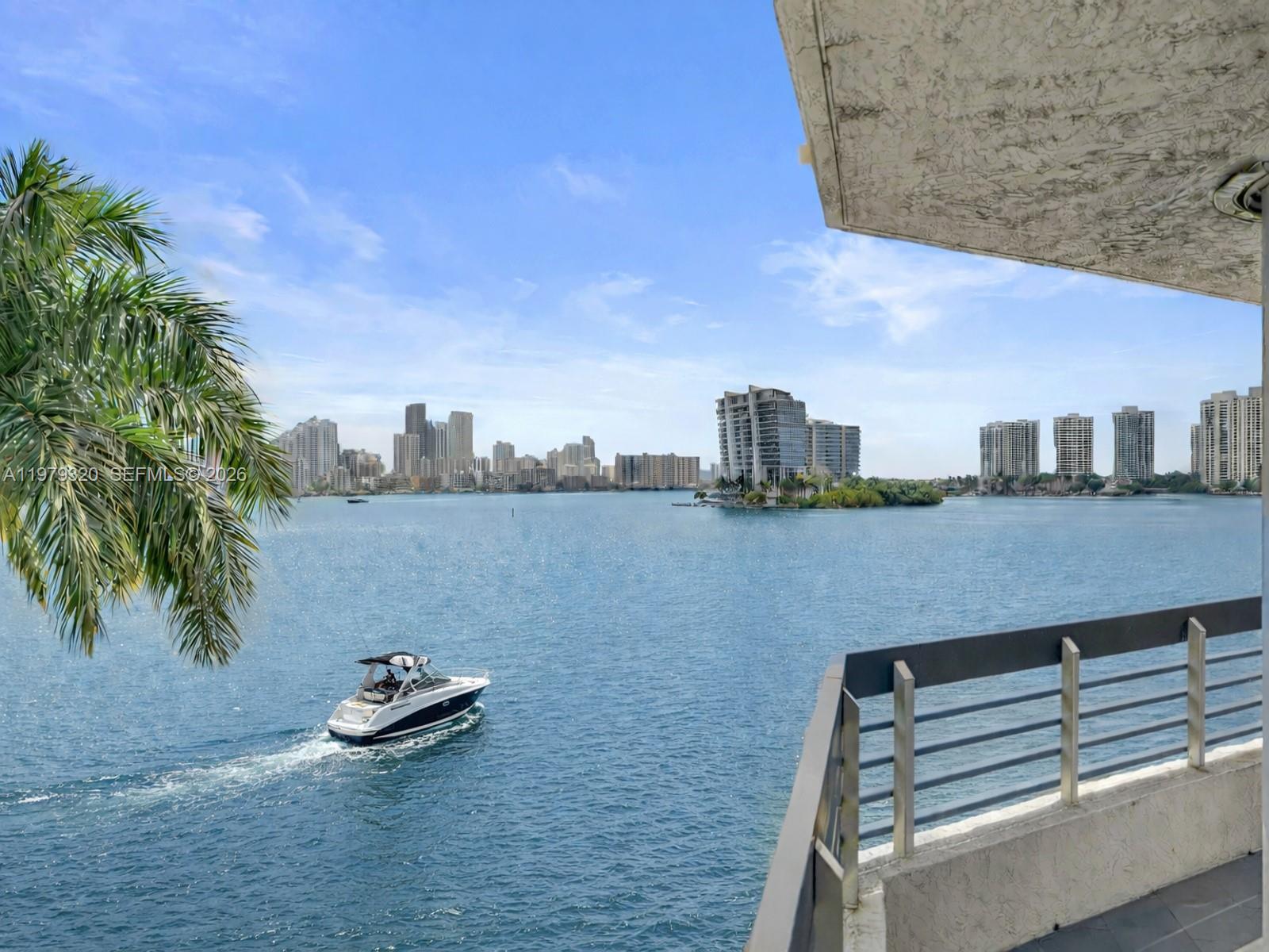 3530 Mystic Pointe Dr #415 Aventura, FL 33180