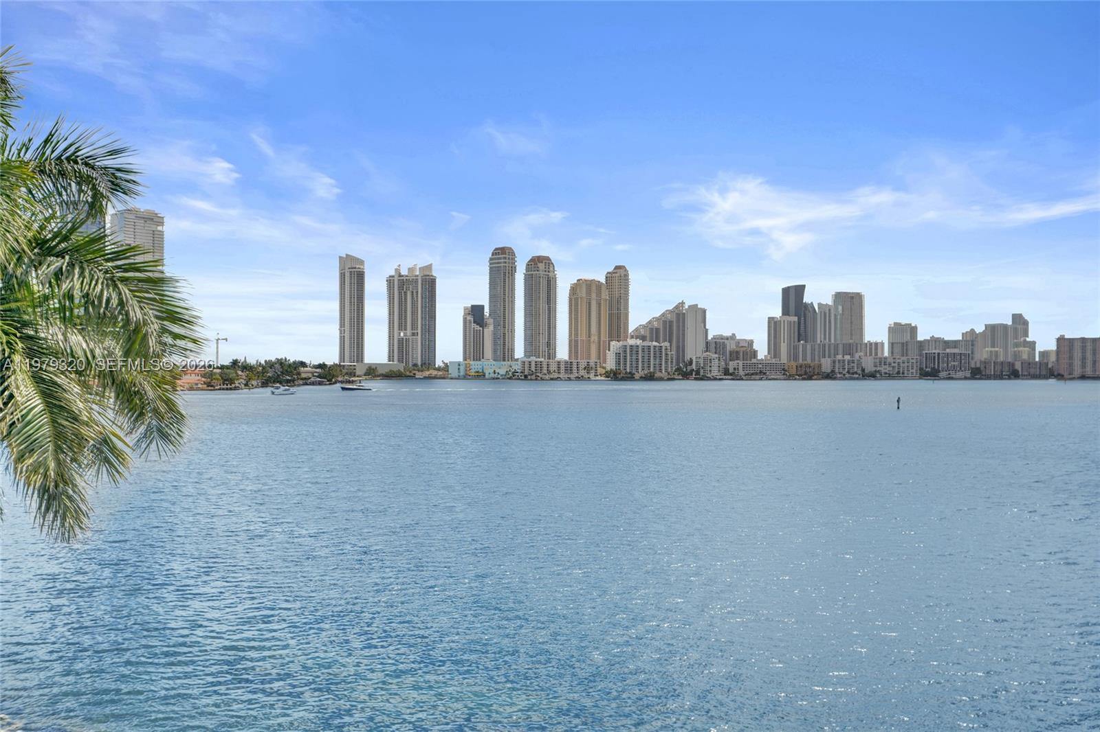 3530 Mystic Pointe Dr #415 Aventura, FL 33180