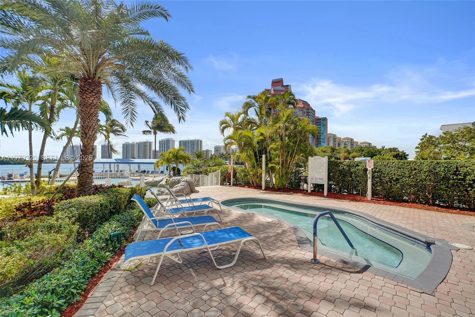 3530 Mystic Pointe Dr #415 Aventura, FL 33180