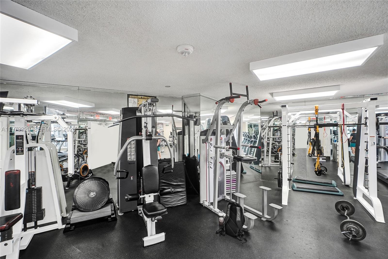 3530 Mystic Pointe Dr #415 Aventura, FL 33180