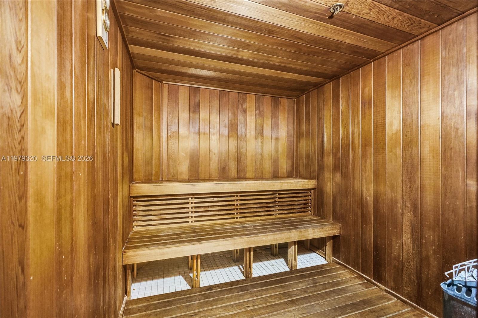 3530 Mystic Pointe Dr #415 Aventura, FL 33180