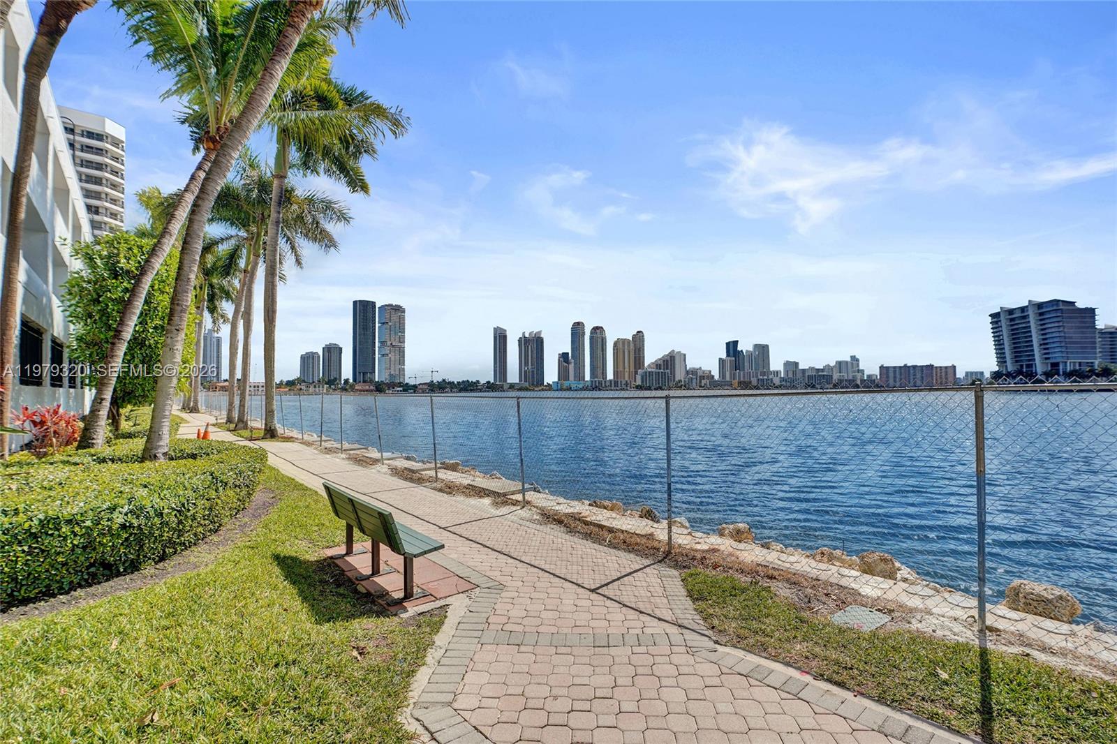 3530 Mystic Pointe Dr #415 Aventura, FL 33180