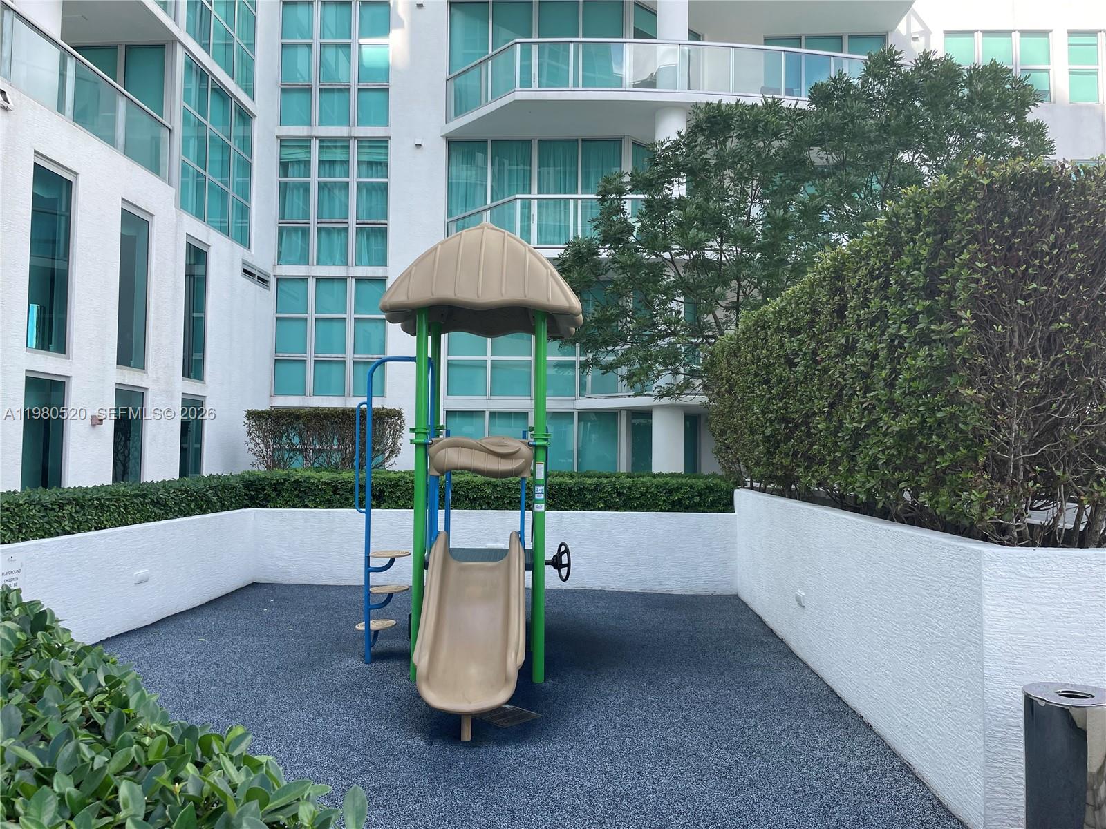 image The Atrium at Aventura22