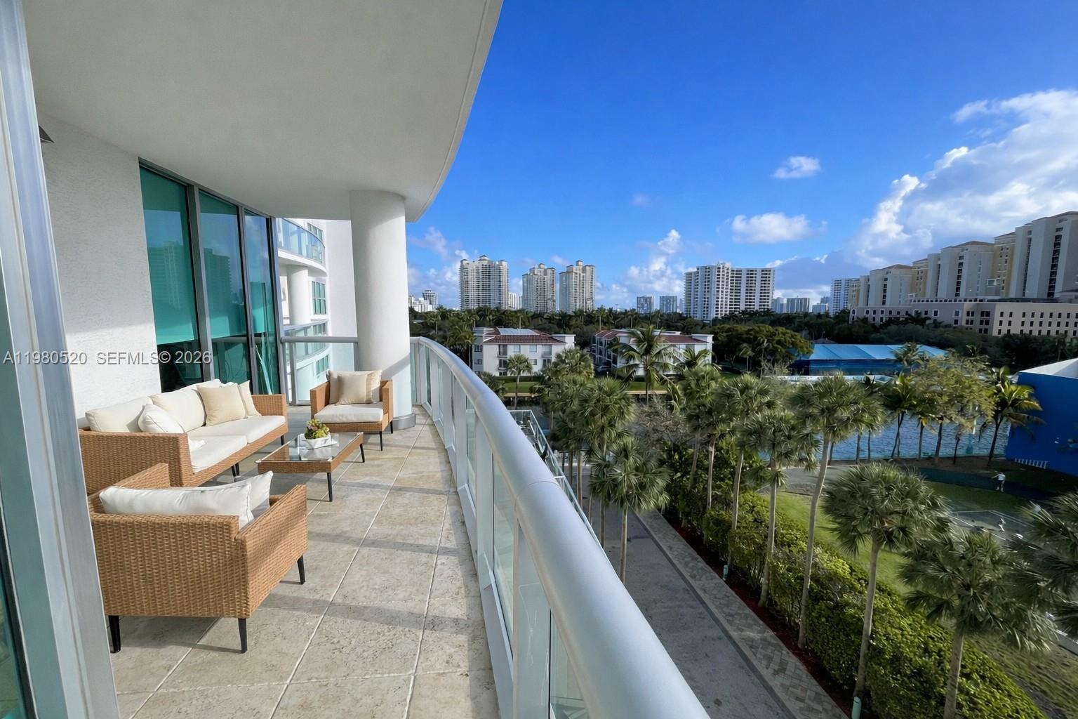 image The Atrium at Aventura8