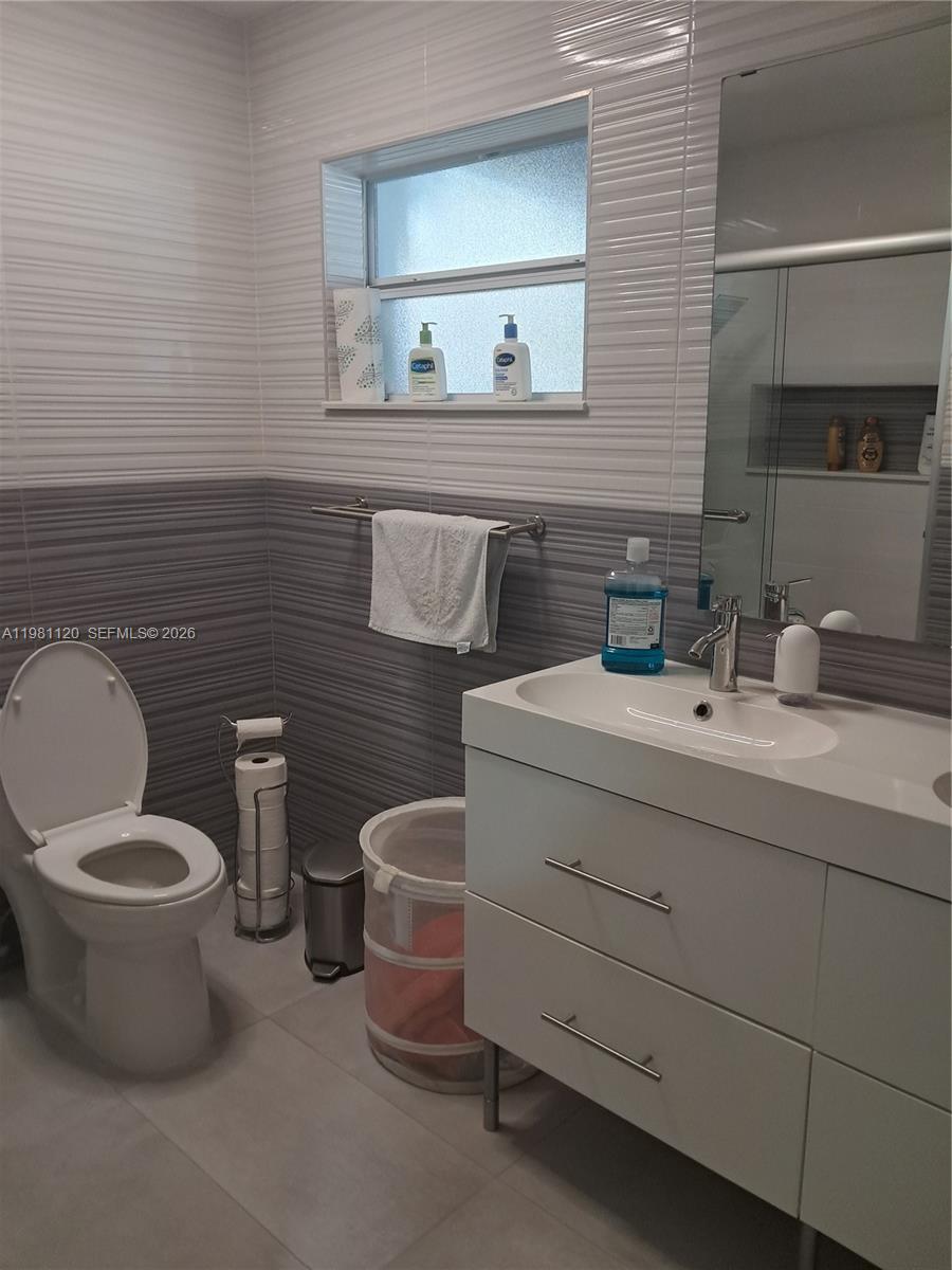 Undisclosed Address Miami, FL 33186