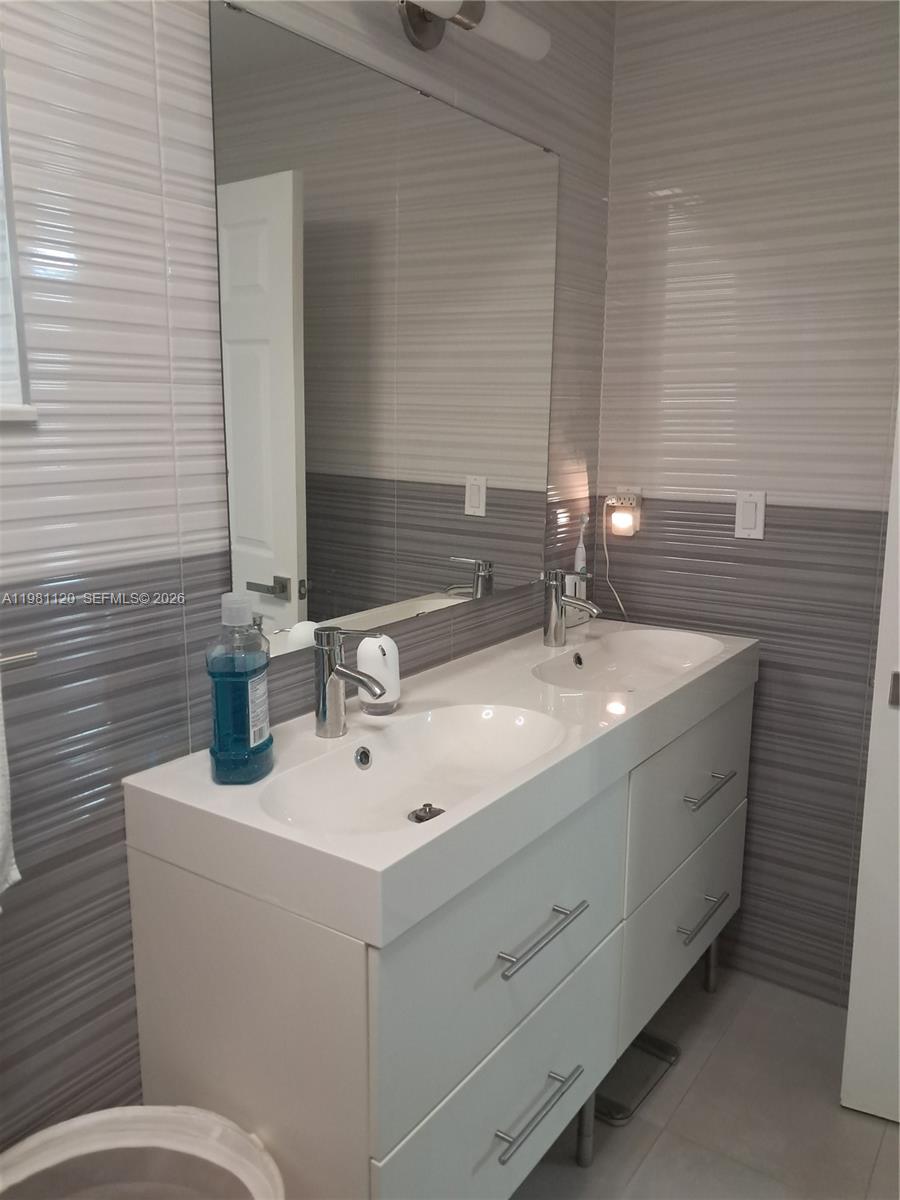 Undisclosed Address Miami, FL 33186