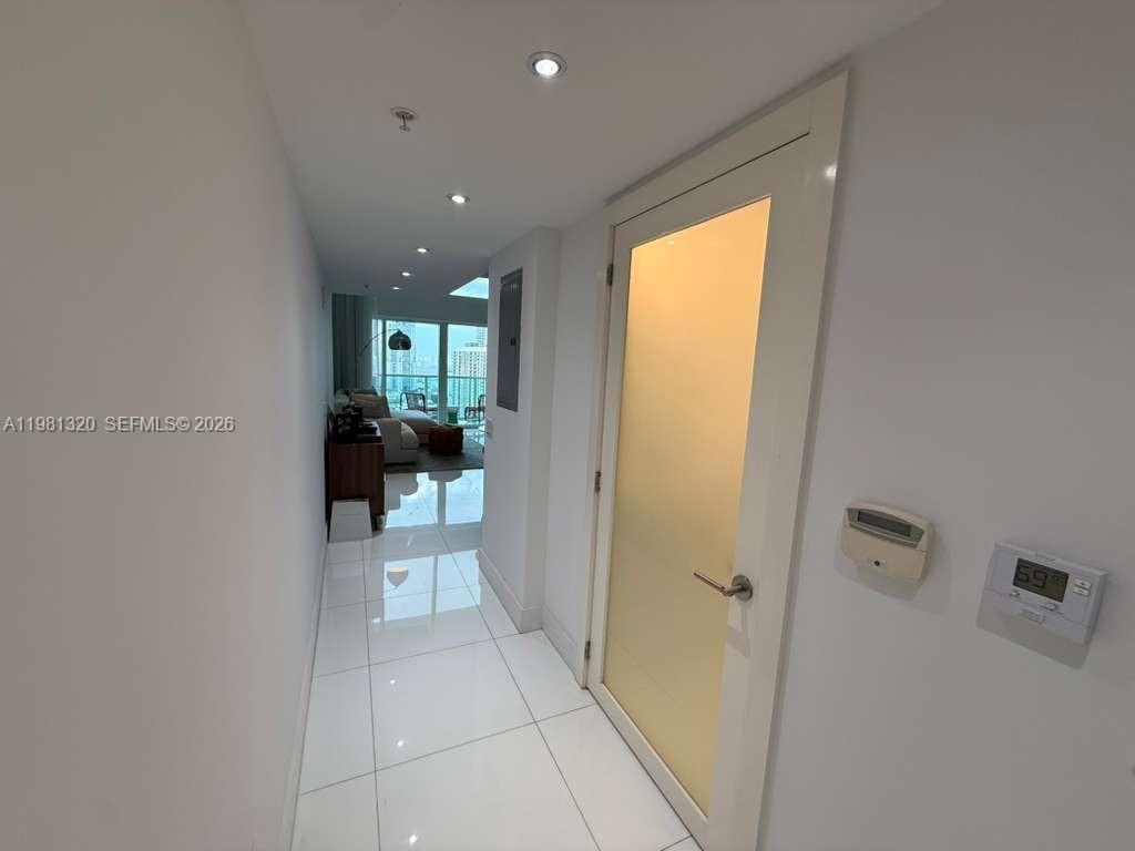 41 SE 5th St #1903 Miami, FL 33131