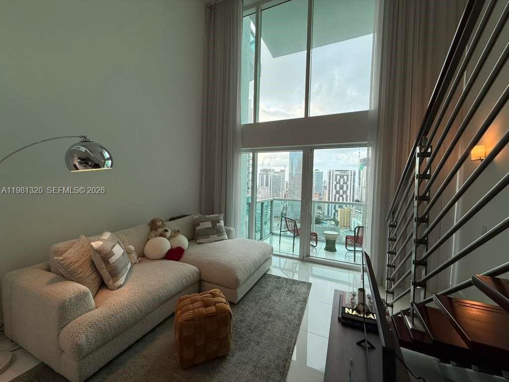 41 SE 5th St #1903 Miami, FL 33131