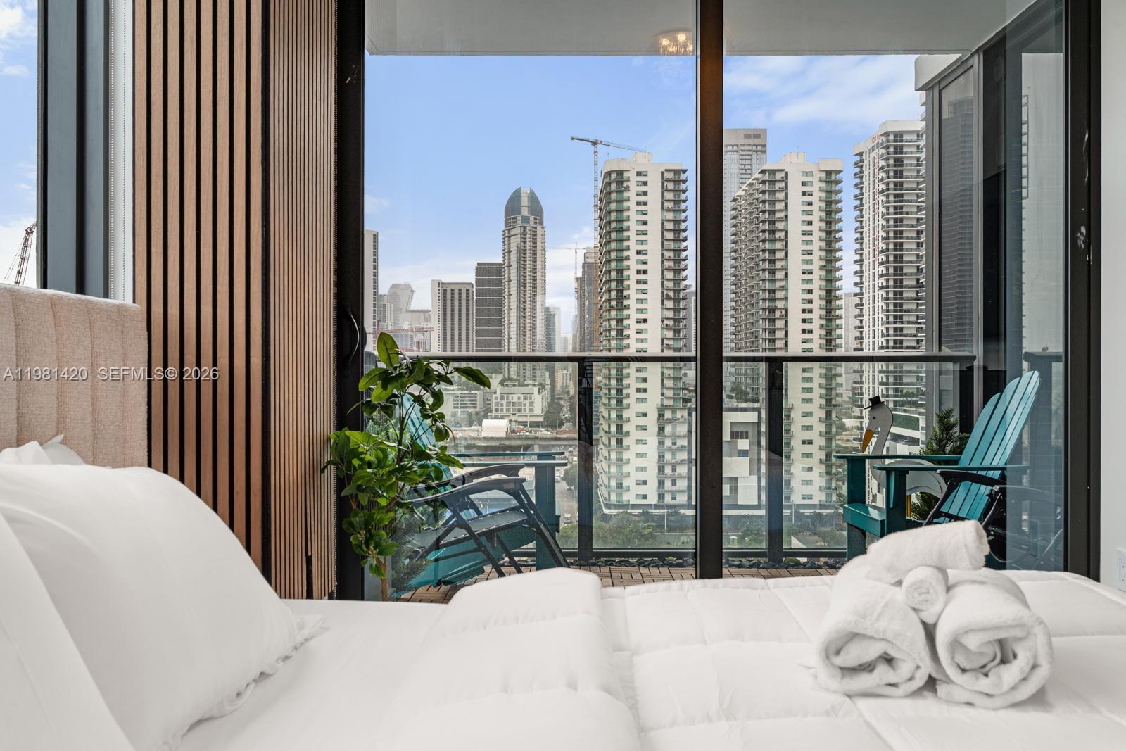 1600 NE 1st Ave #1406 Miami, FL 33132