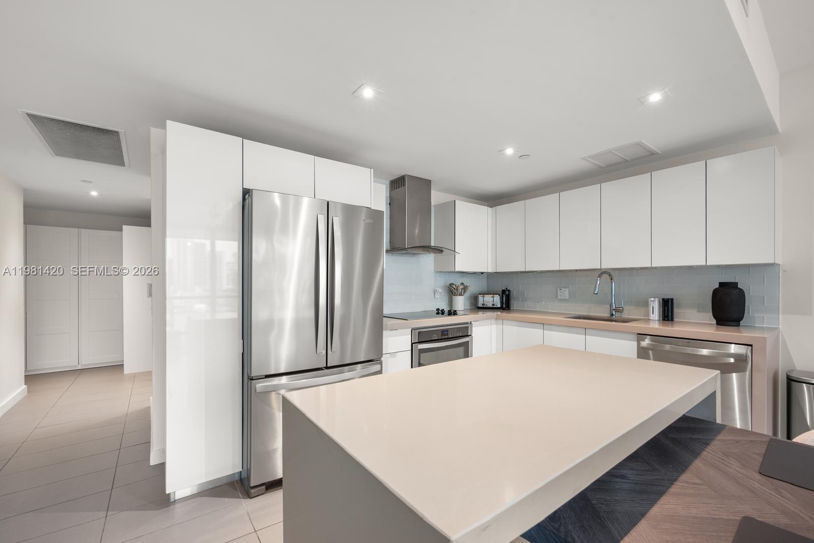 1600 NE 1st Ave #1406 Miami, FL 33132