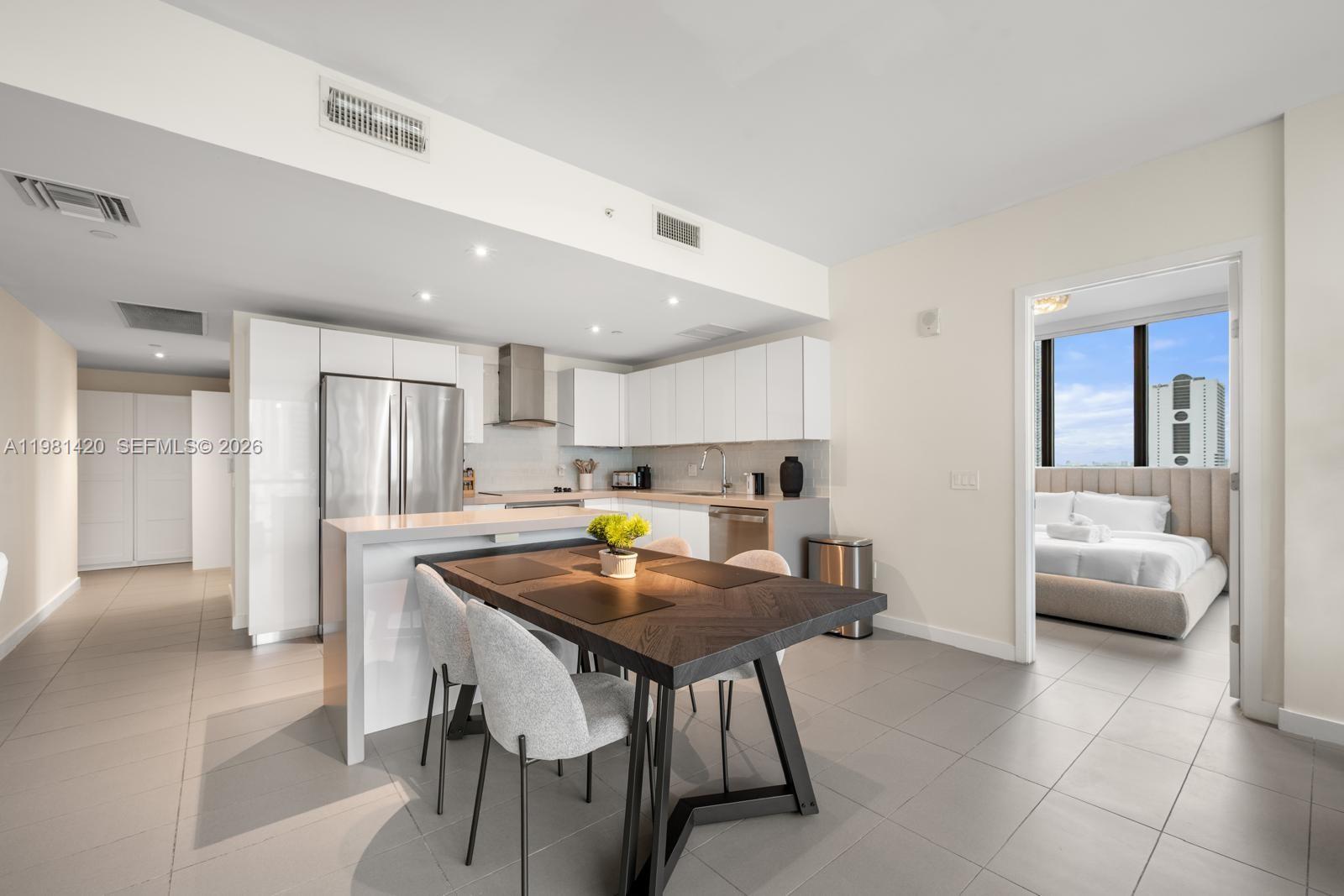 1600 NE 1st Ave #1406 Miami, FL 33132