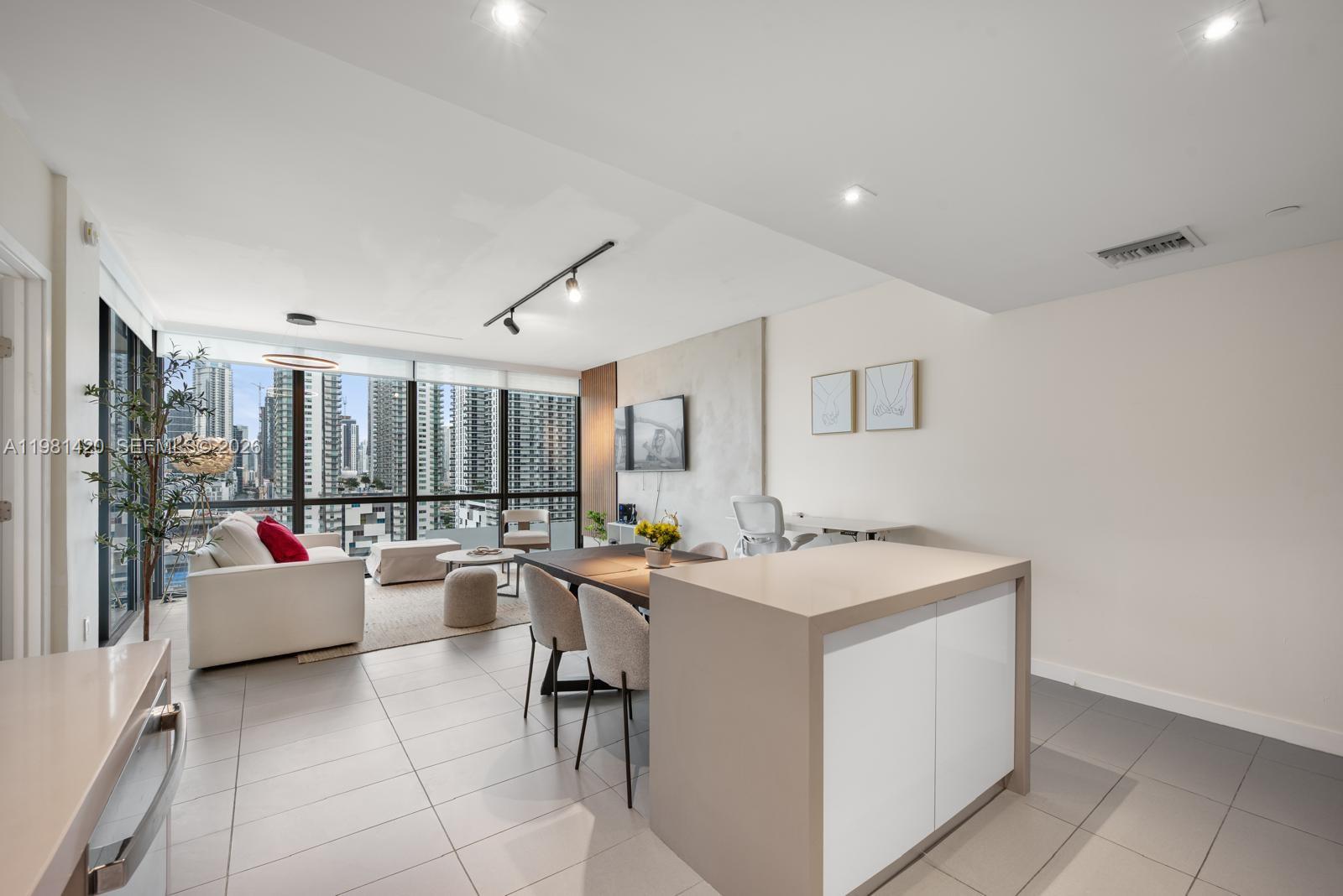 1600 NE 1st Ave #1406 Miami, FL 33132