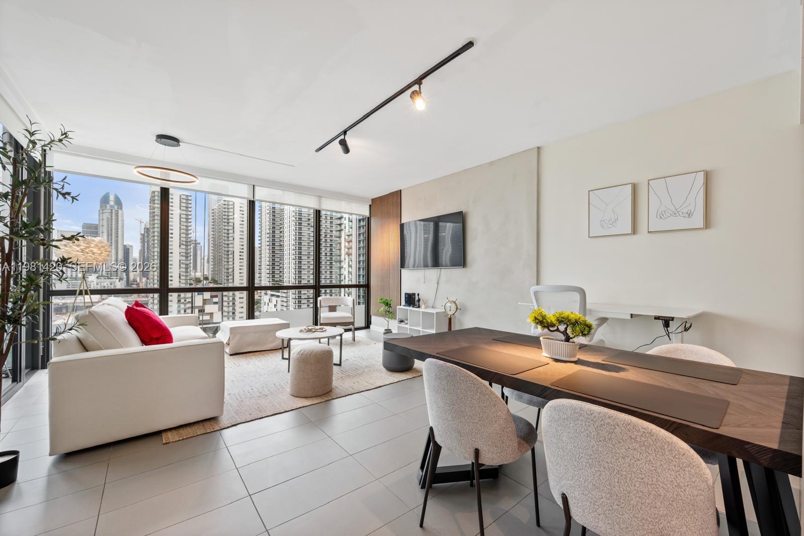 1600 NE 1st Ave #1406 Miami, FL 33132