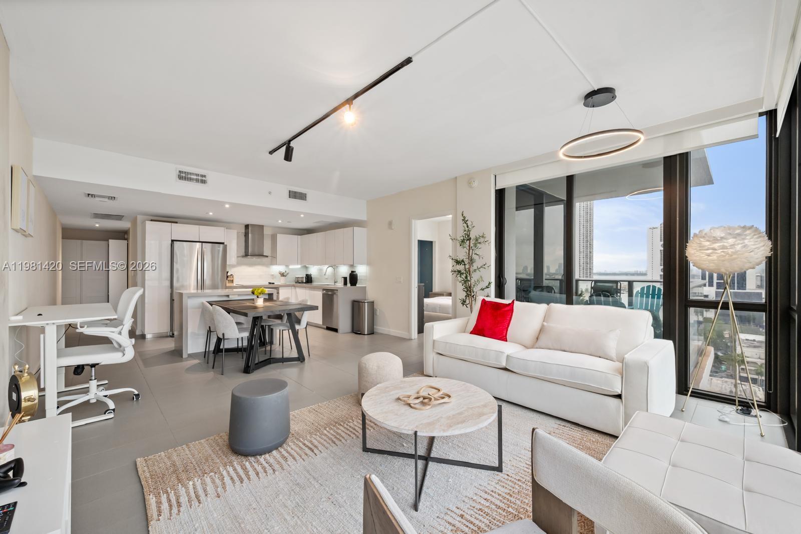 1600 NE 1st Ave #1406 Miami, FL 33132