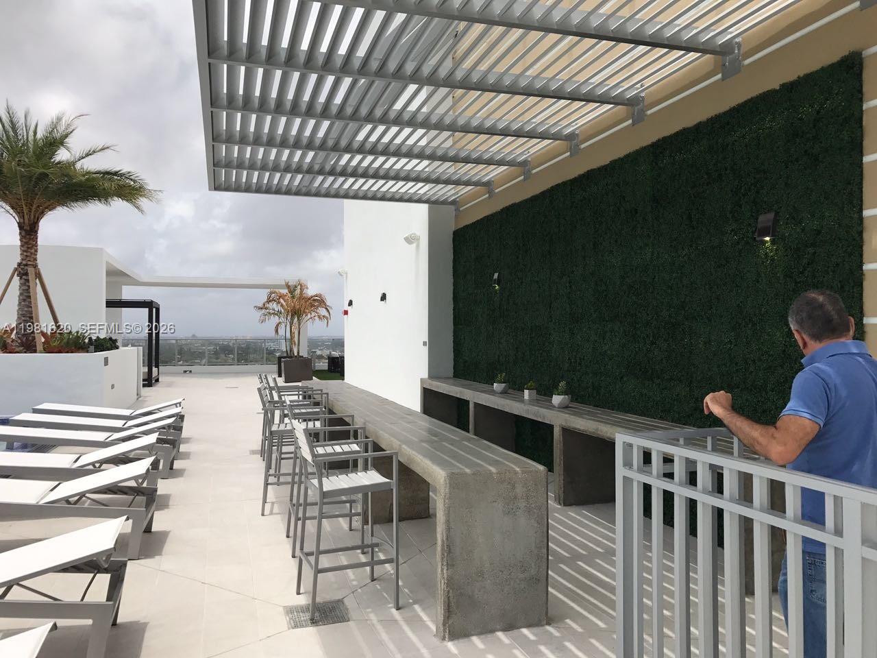 image Brickell Ten13