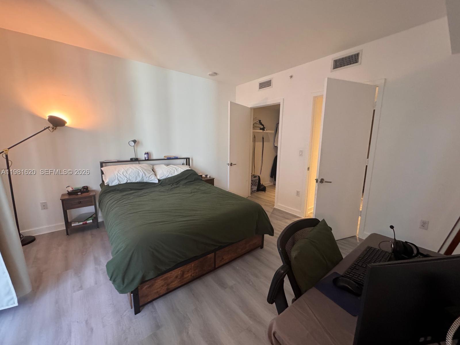 image Brickell Ten14