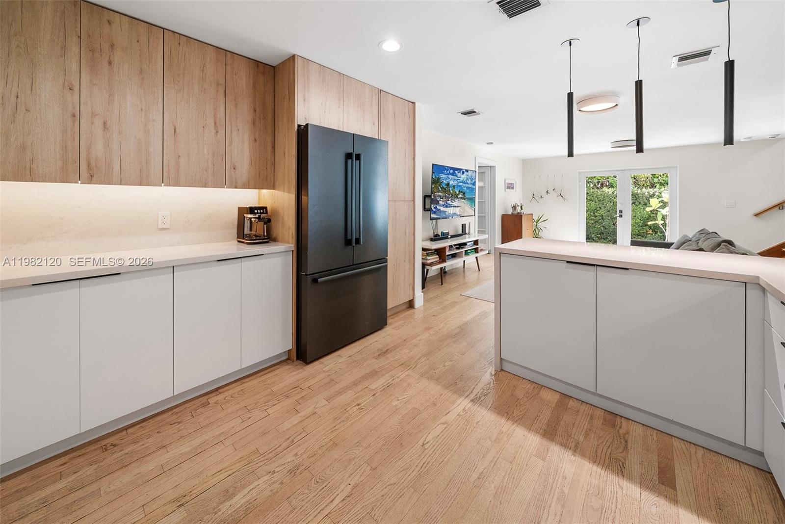 14 San Sebastian Ave Coral Gables, FL 33134