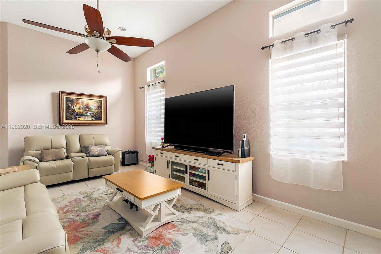 838 NW 123rd Dr Coral Springs, FL 33071