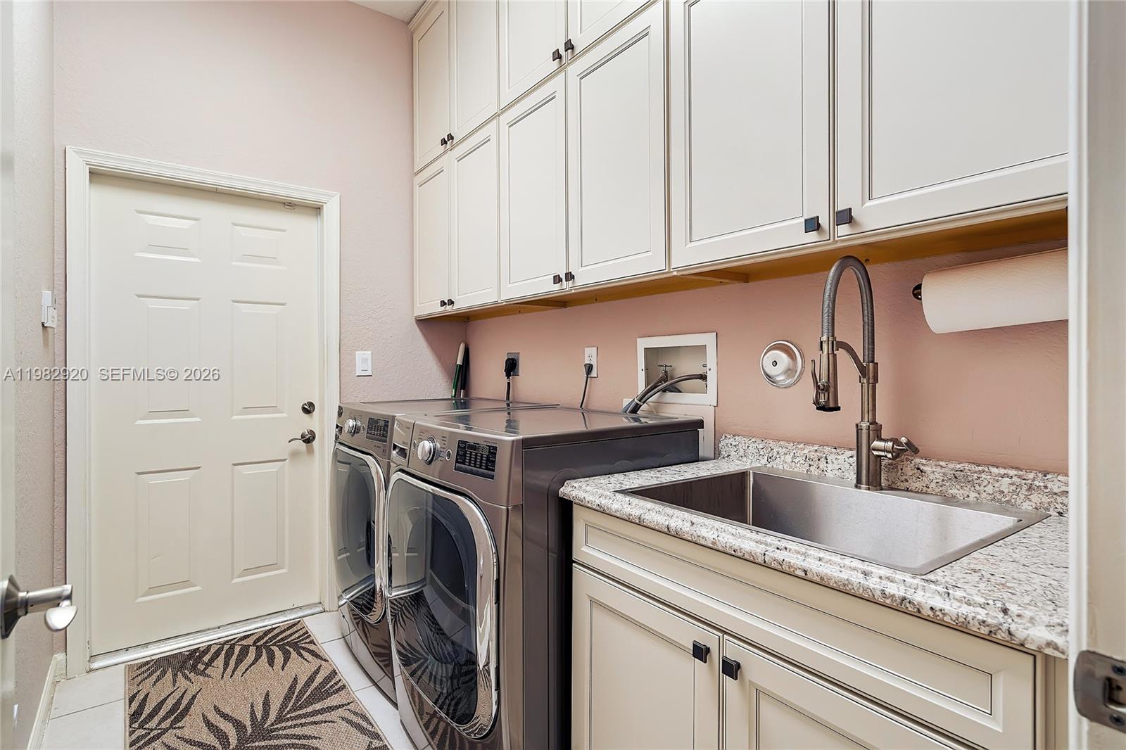 838 NW 123rd Dr Coral Springs, FL 33071