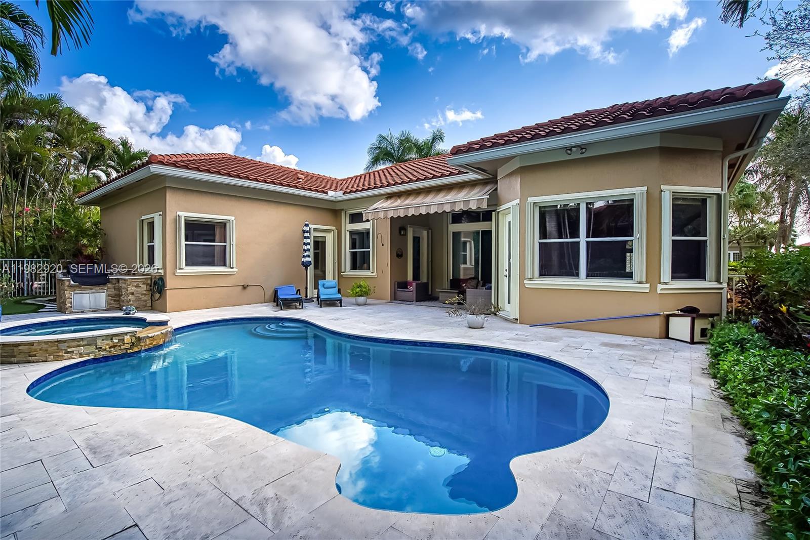 838 NW 123rd Dr Coral Springs, FL 33071