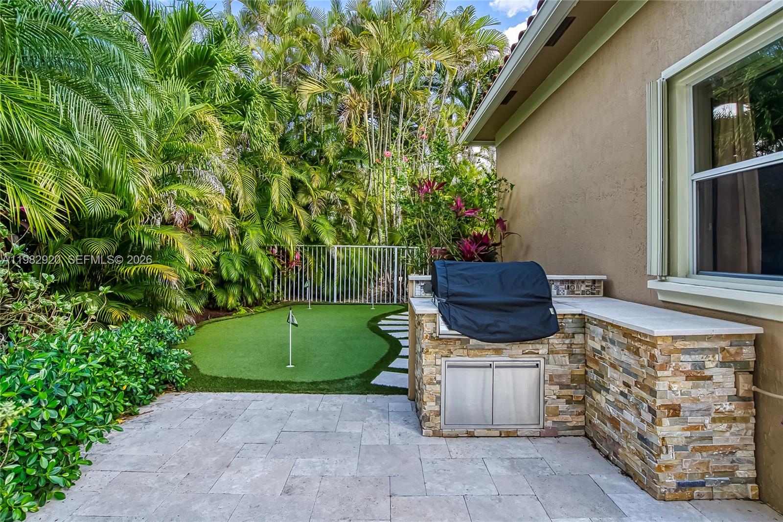 838 NW 123rd Dr Coral Springs, FL 33071