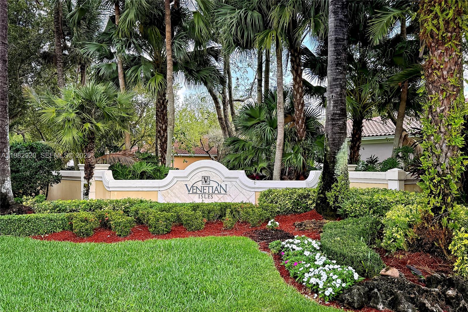 838 NW 123rd Dr Coral Springs, FL 33071