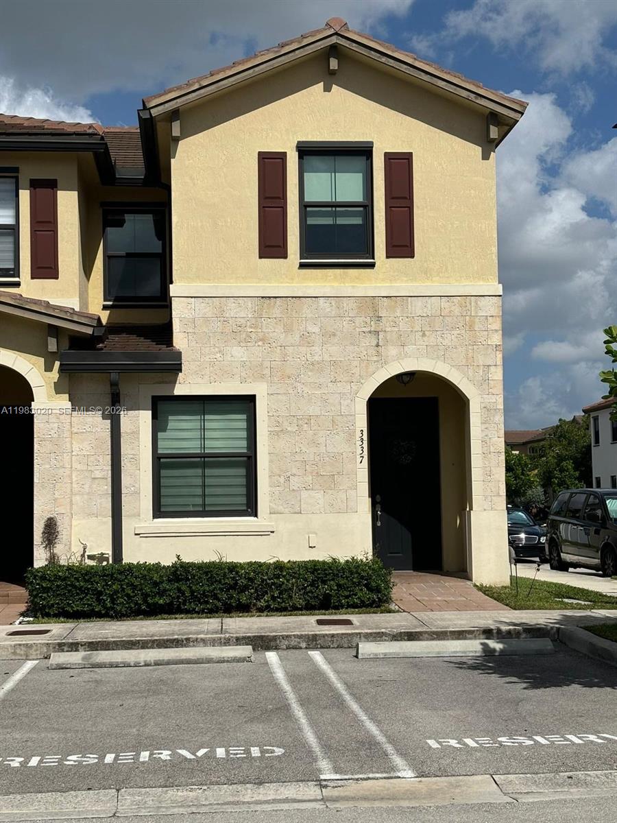 3337 W 105th Ter Hialeah, FL 33018