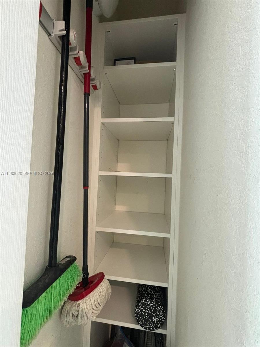 3337 W 105th Ter Hialeah, FL 33018